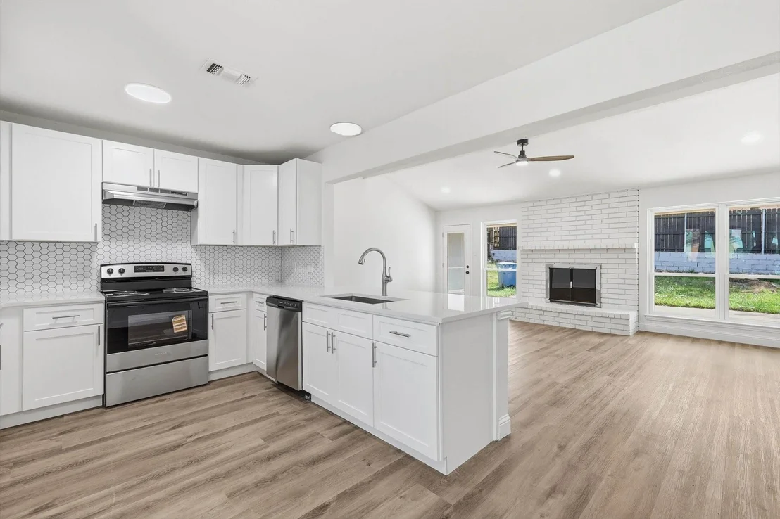 Photo of 2211 Sierra Drive