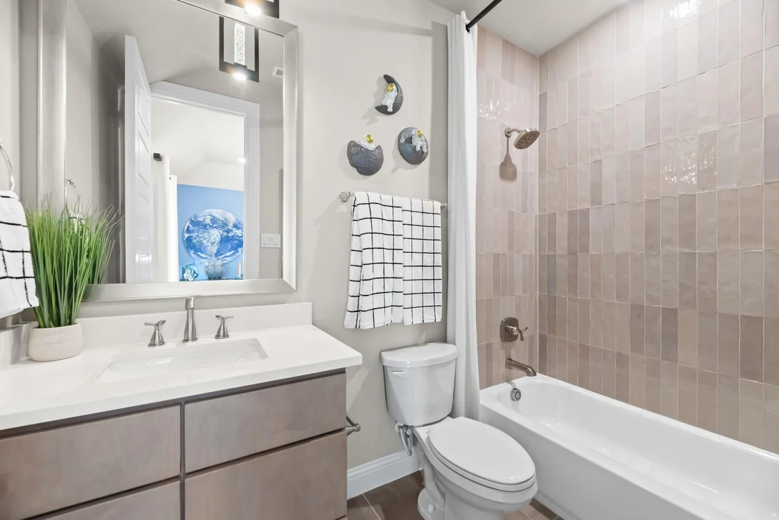Photo of 815 Feathergrass Court