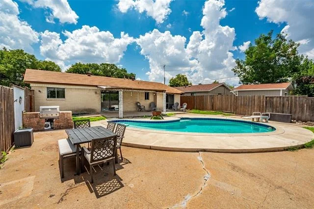 Photo of 629 Bur Oak Drive
