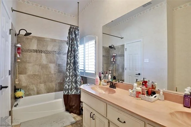 Photo of 133 Avenida De Leon