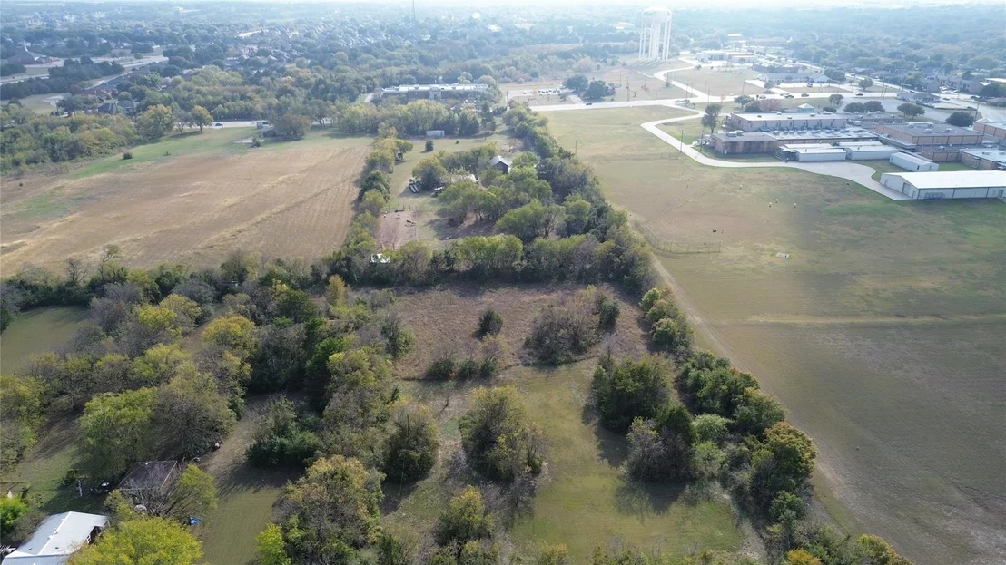 Photo of 700,704,708 Chalk Hill Drive