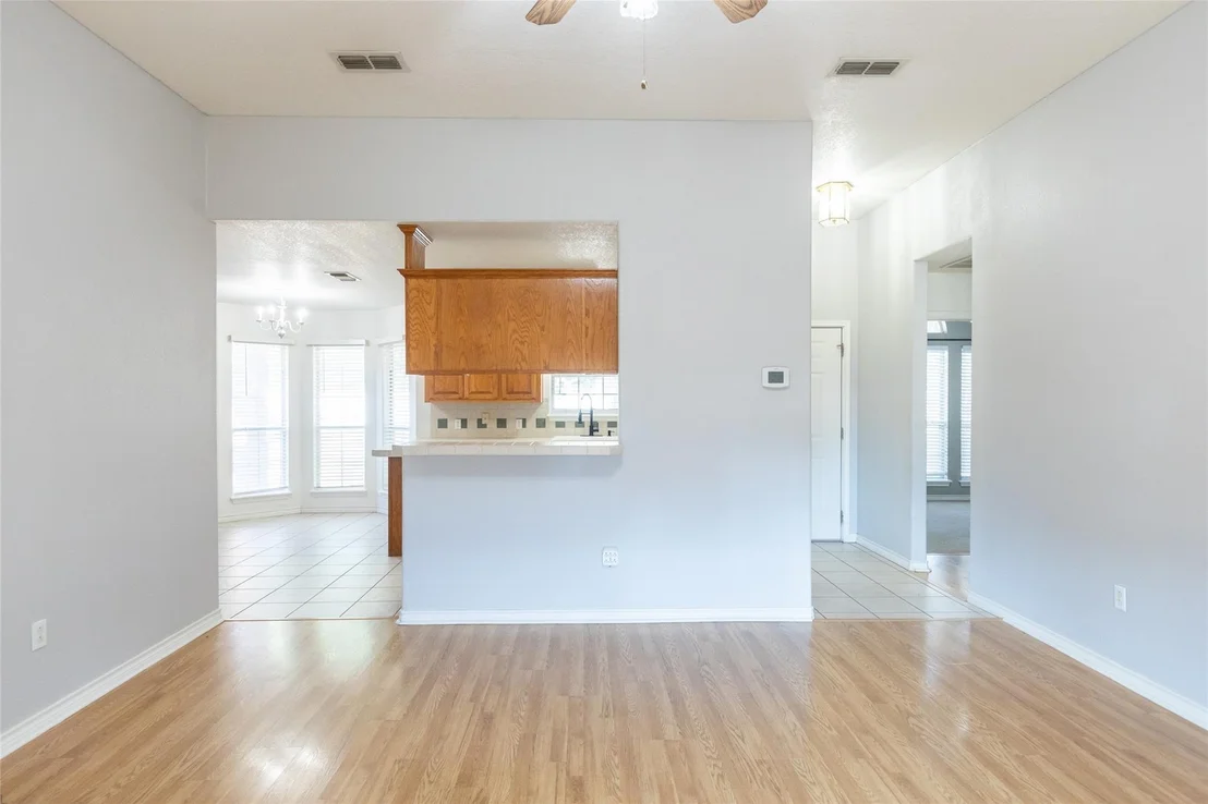 Photo of 717 Groves Road