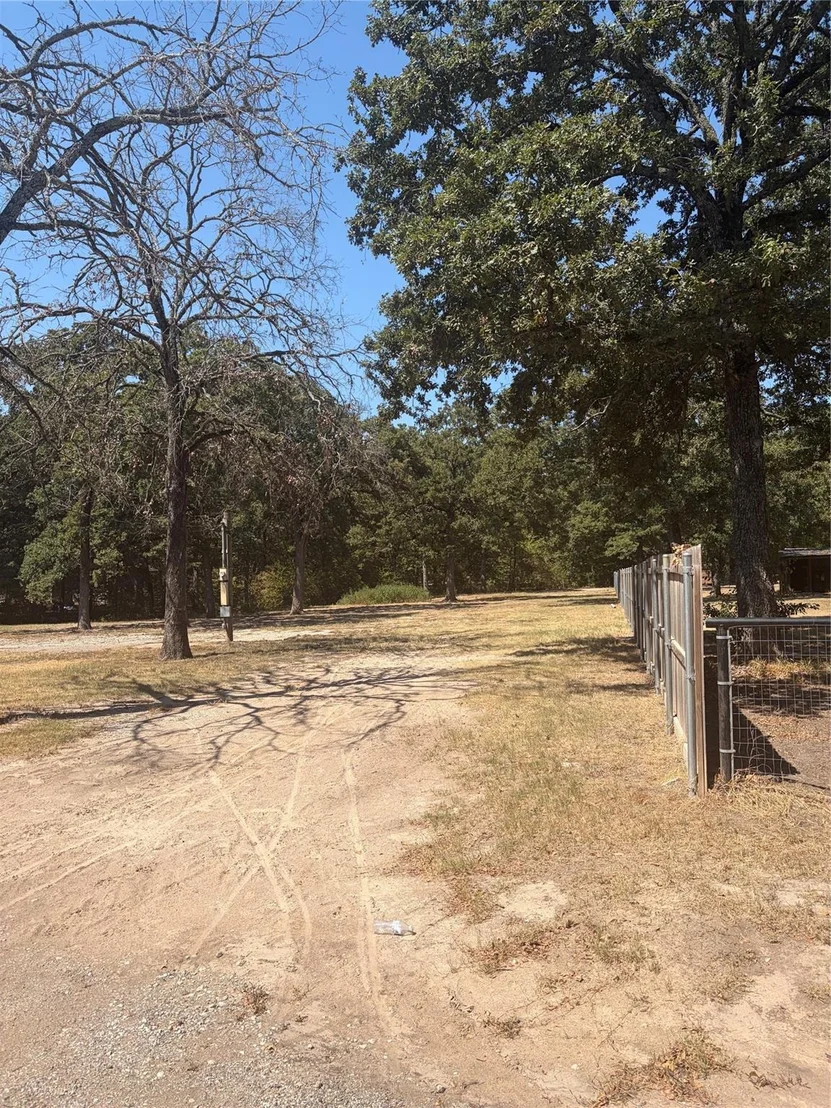 Photo of 6885 County Road 3512 Road