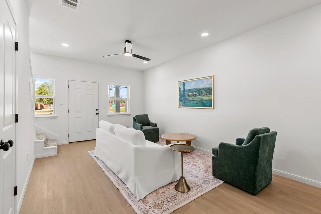 Photo of 84 Crescent
