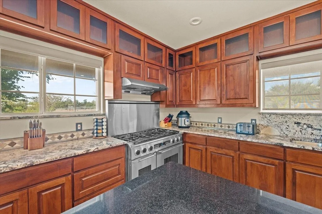 Photo of 3601 Oak Circle