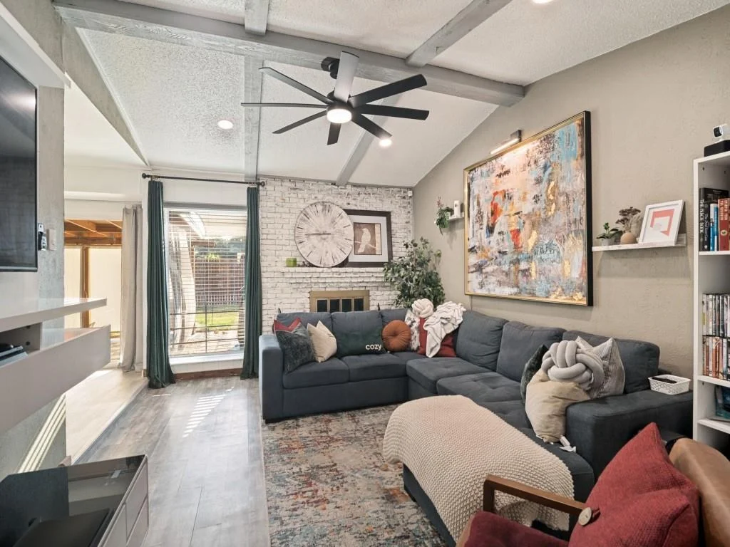 Photo of 736 Melinda Drive