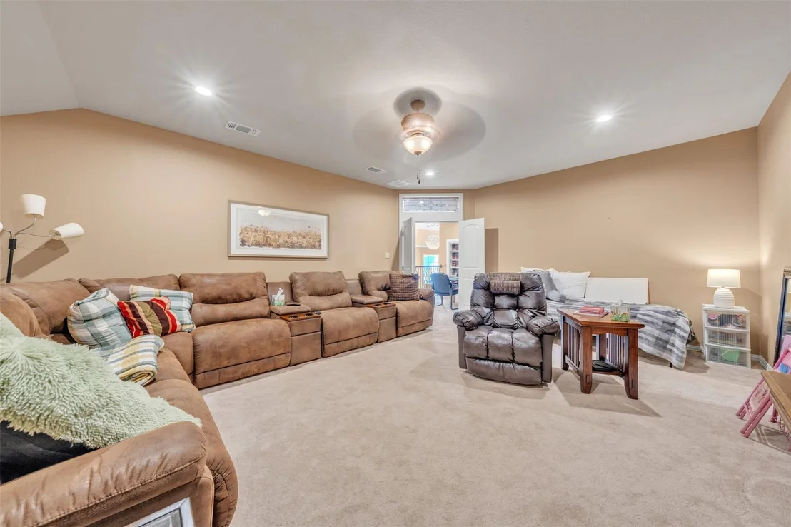 Photo of 2400 Vineyard Drive