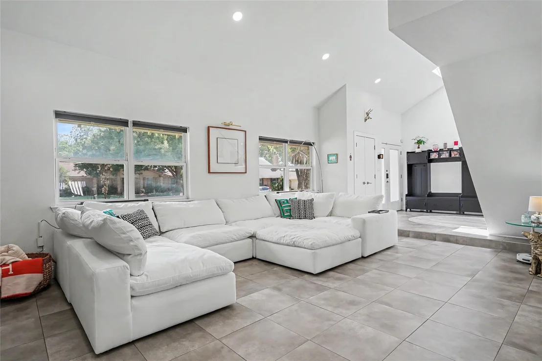 Photo of 1605 Blake Drive