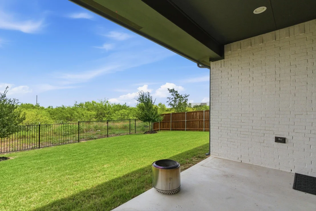 Photo of 915 Winter Cherry Lane