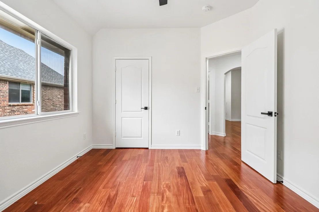 Photo of 526 Archer Drive