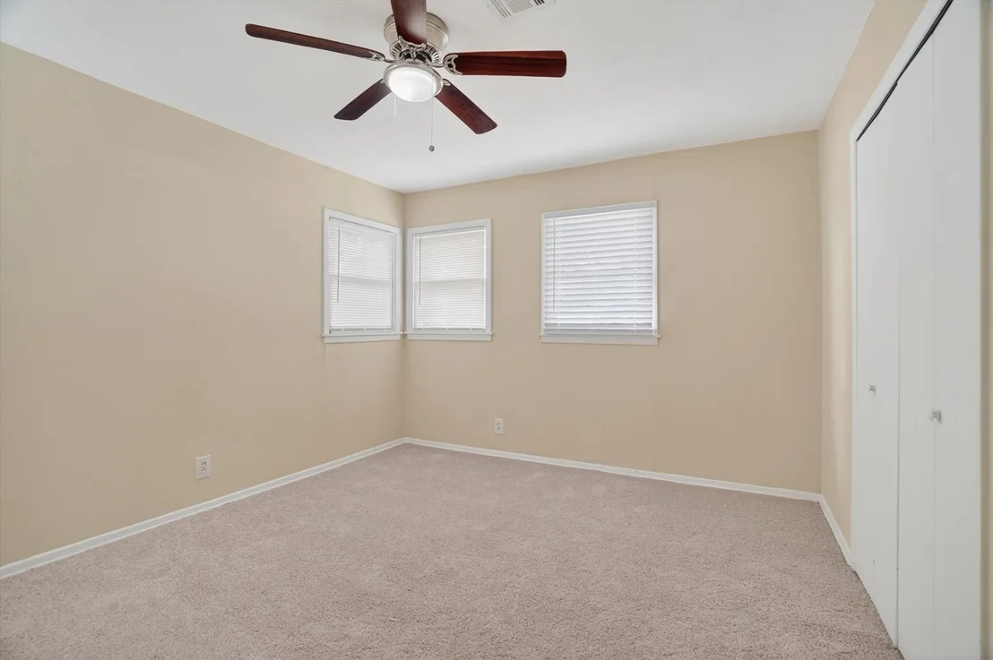 Photo of 1102 Poindexter Avenue