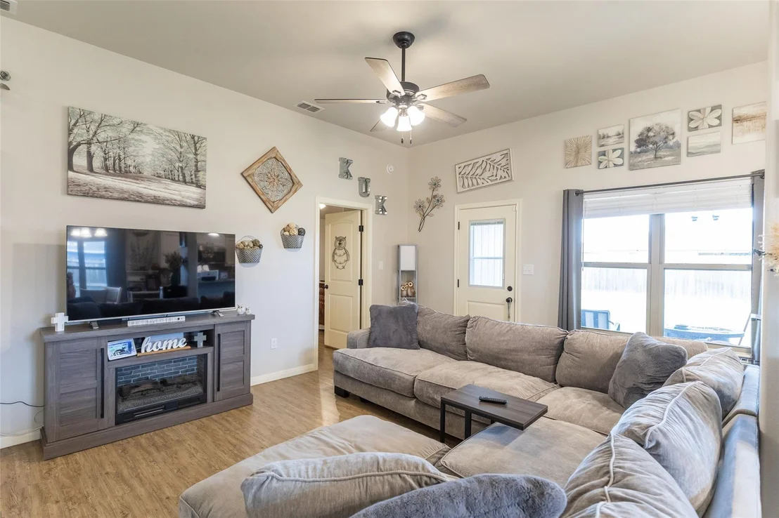 Photo of 194 Waterloo Drive