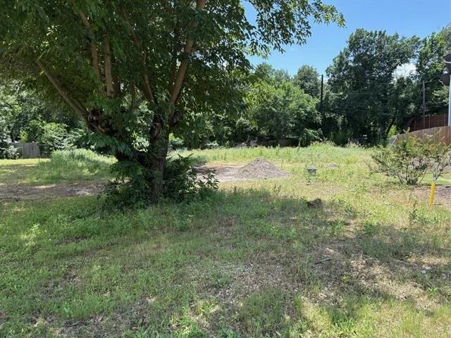 Photo of 1744 Highland Drive W