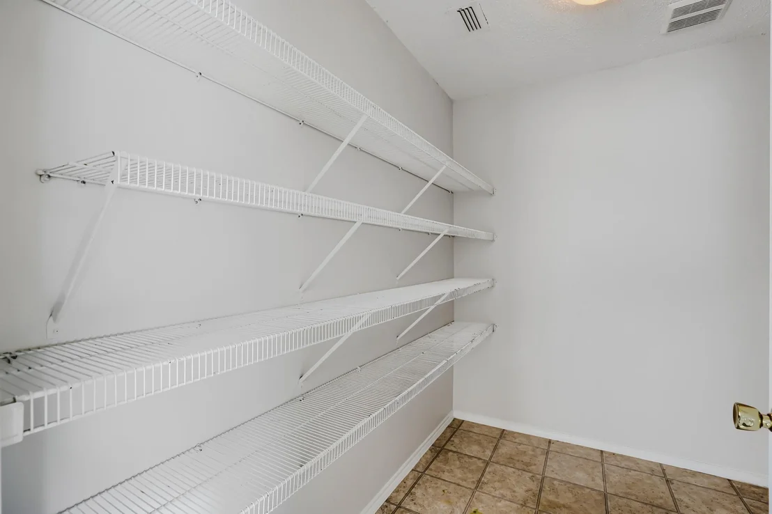 Photo of 1625 White Oak Road