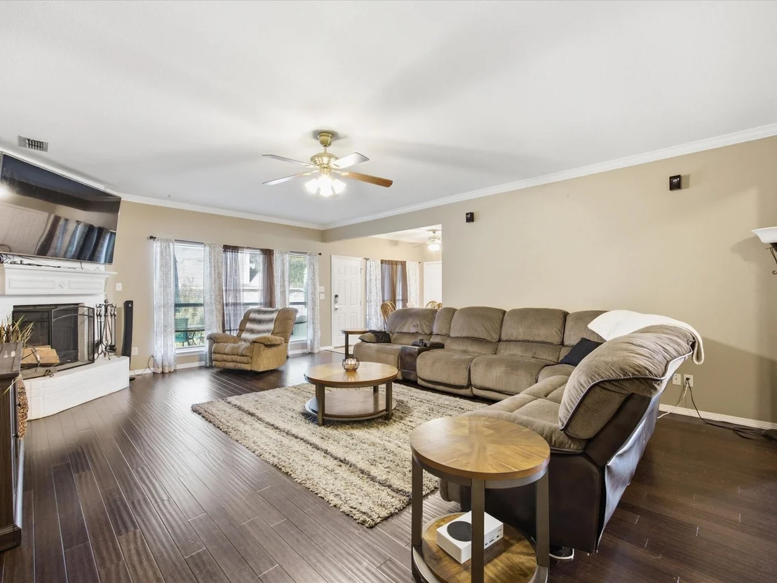 Photo of 5004 Vaquero Drive