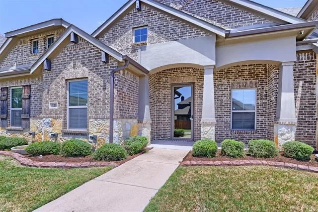 Photo of 123 White Oak Lane