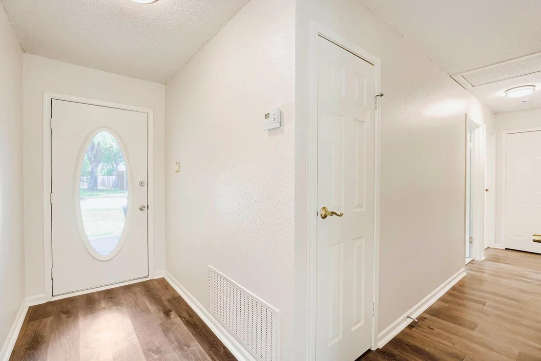 Photo of 314 Sandlewood Lane