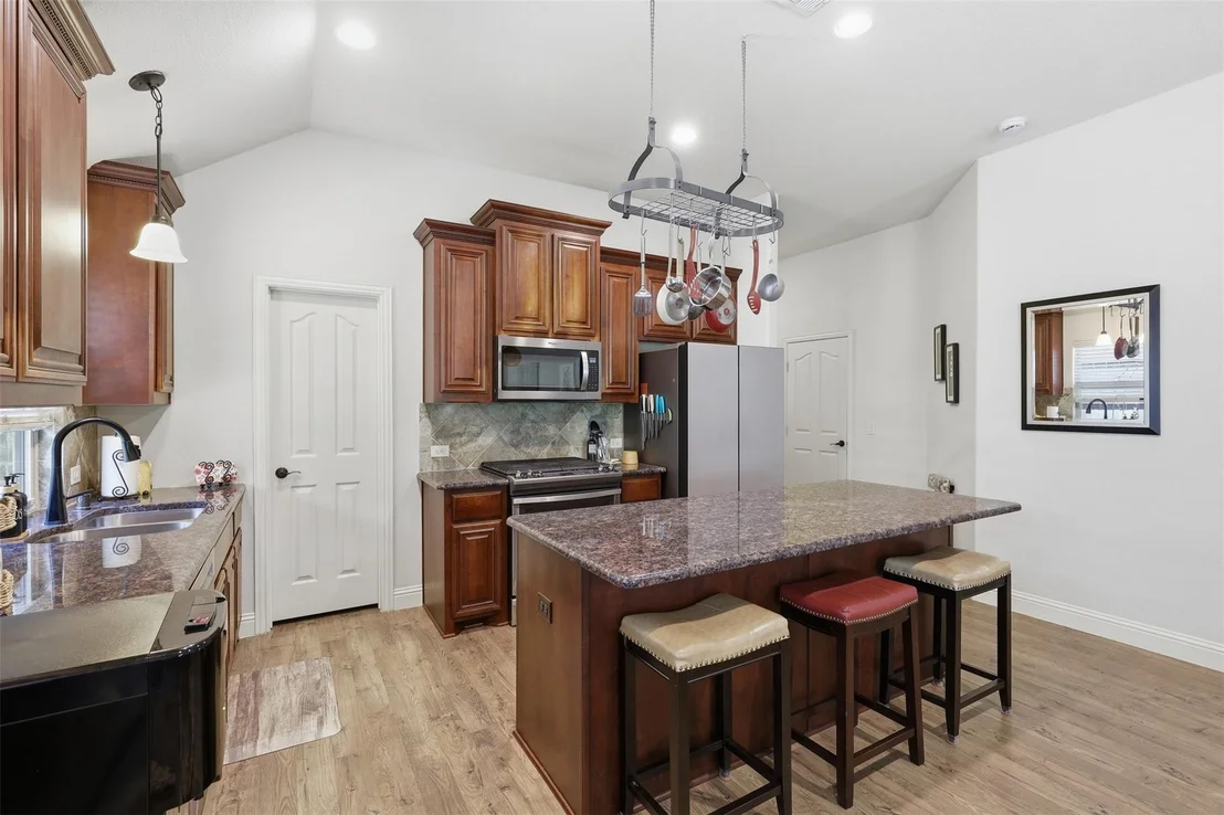 Photo of 1216 Barberry Drive
