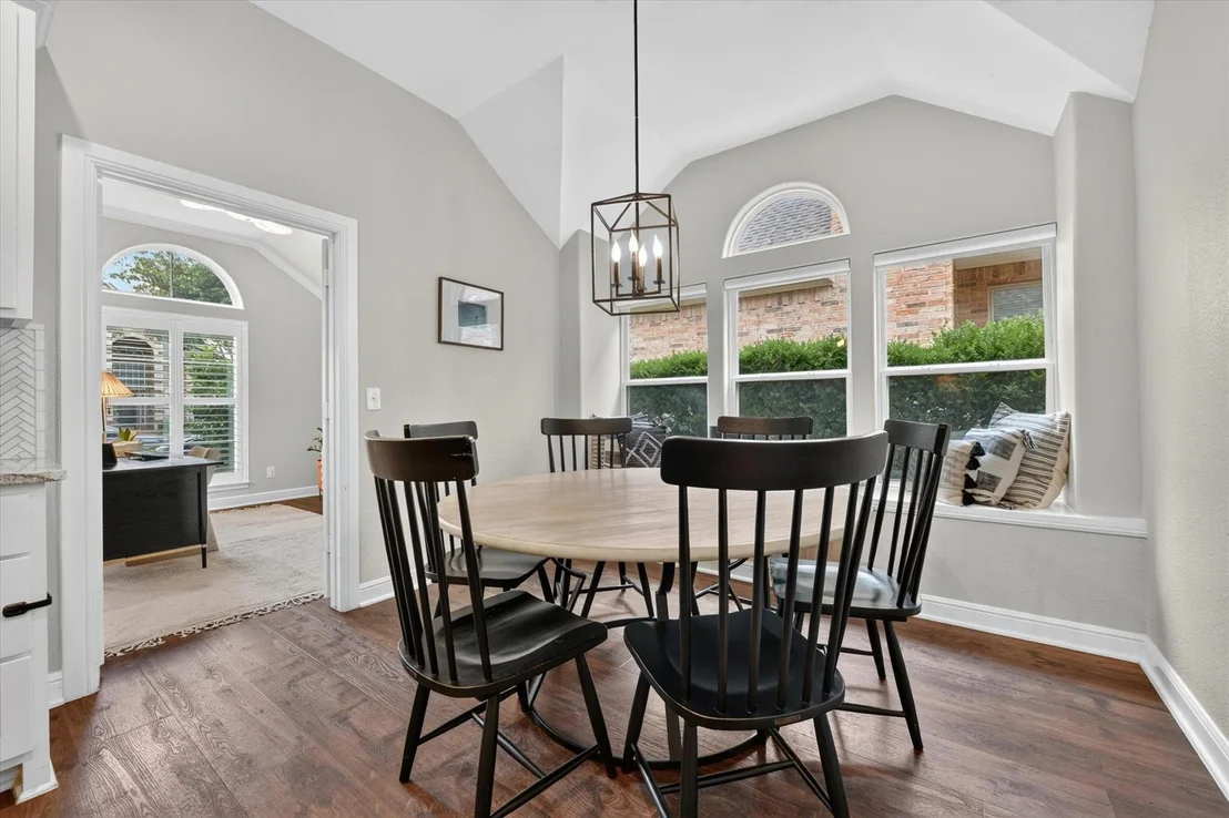 Photo of 2625 Juniper Lane
