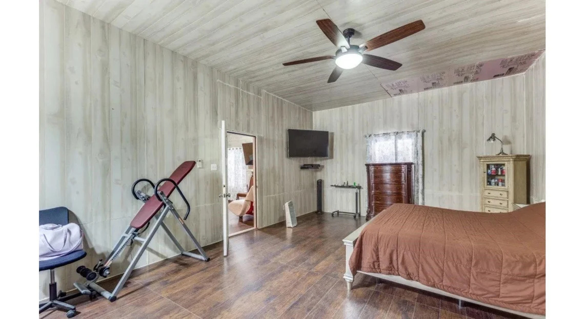 Photo of 1619 County Road 7711
