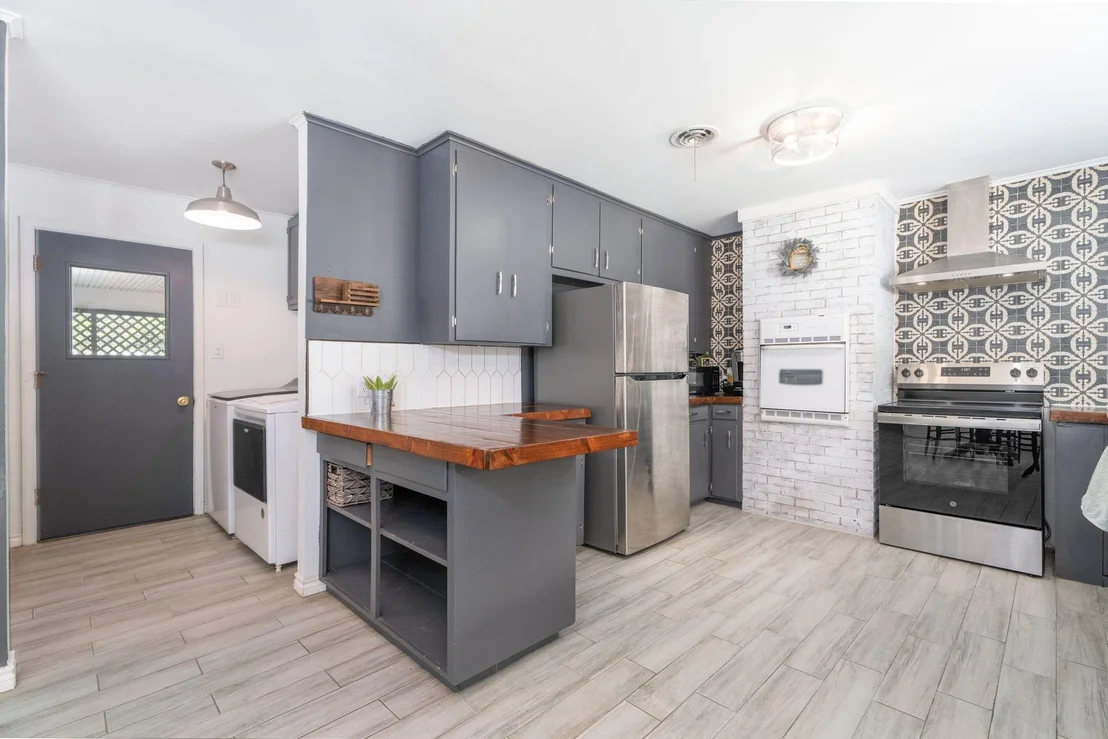 Photo of 137 Gardner Drive
