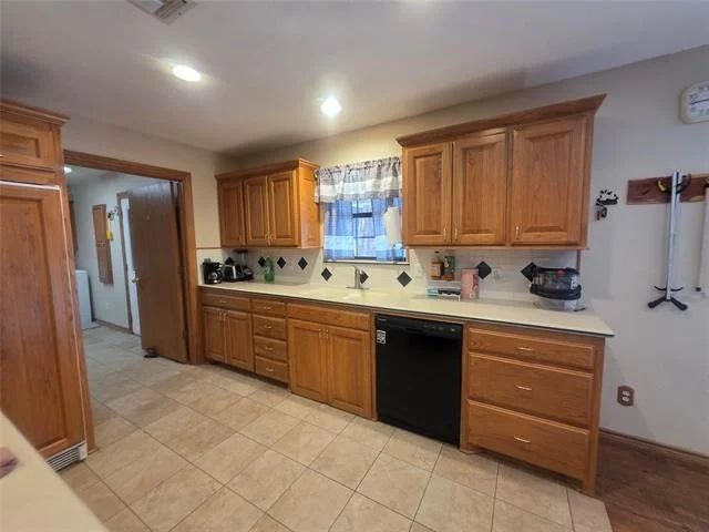 Photo of 1404 Roanoake Drive