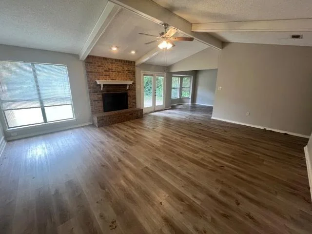 Photo of 934 Robinwood Drive