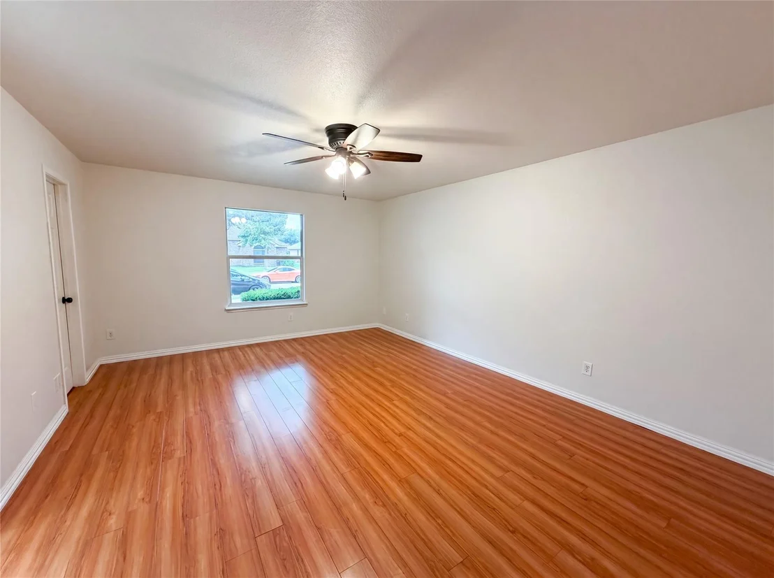 Photo of 111 Forest Park Lane