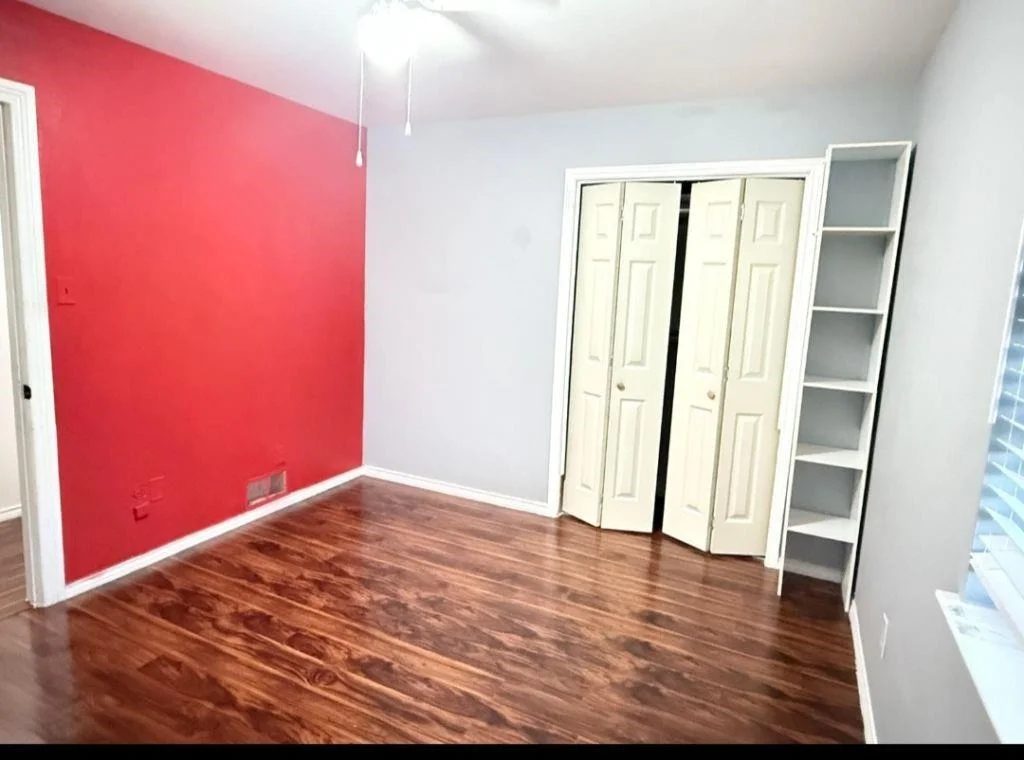 Photo of 2524 Mockingbird Road