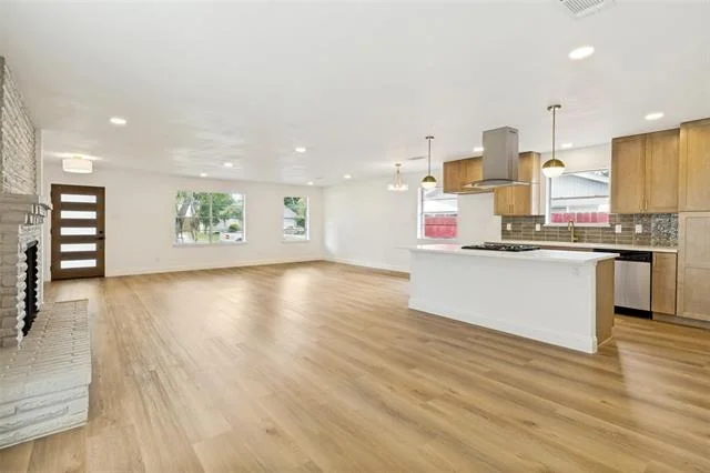 Photo of 437 Summit Drive