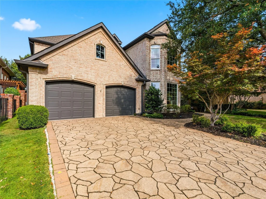 Photo of 5120 Briar Tree Drive