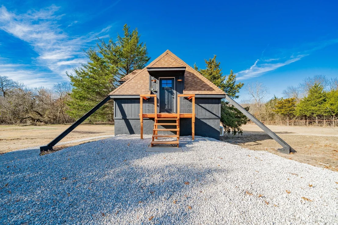 Photo of 691 Bear Road