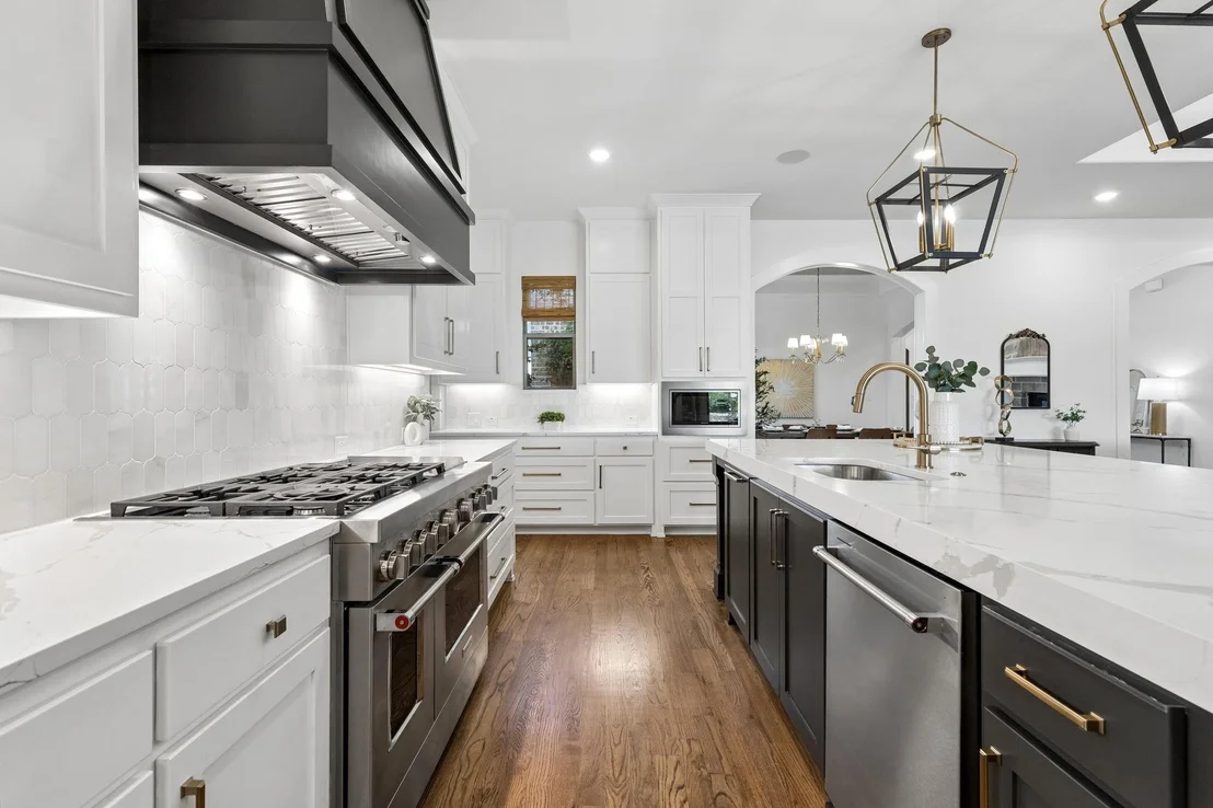 Photo of 3300 Crescent Lane