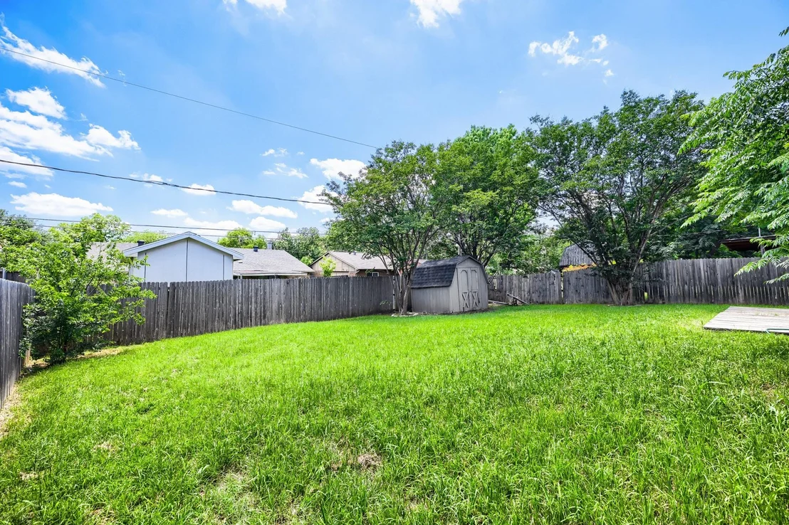 Photo of 804 Netherland Drive