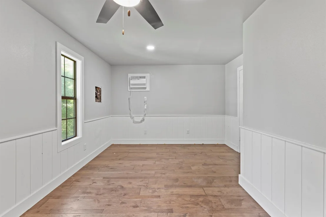 Photo of 18630 Eastside Road