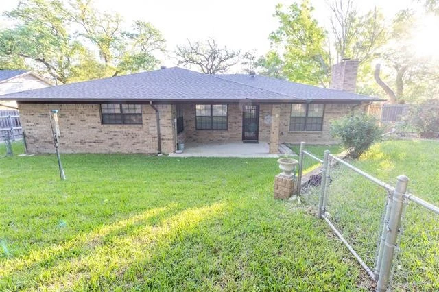 Photo of 3065 Summit Drive