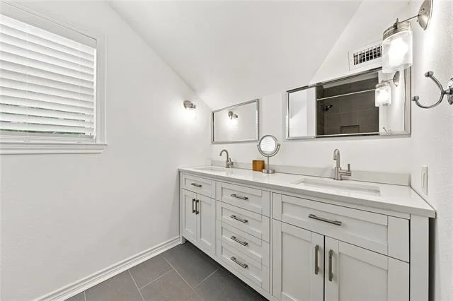 Photo of 104 Doering Bay Circle
