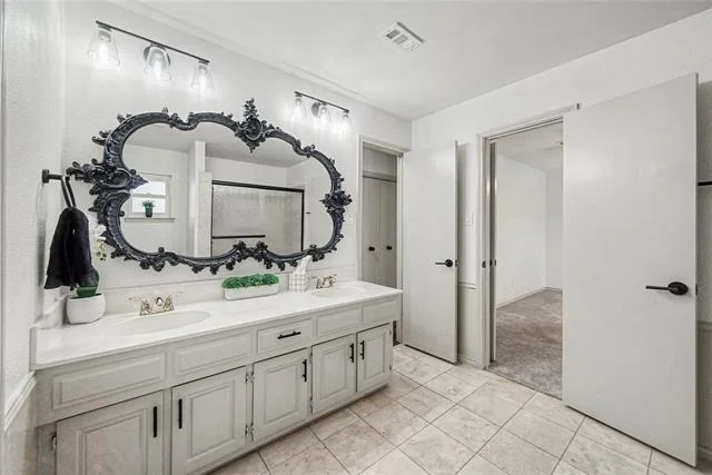 Photo of 2415 Lakeview Circle