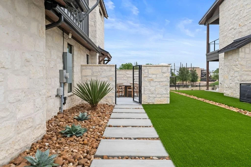 Photo of 375 Emma Jean Trail