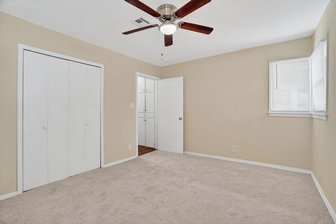 Photo of 1102 Poindexter Avenue