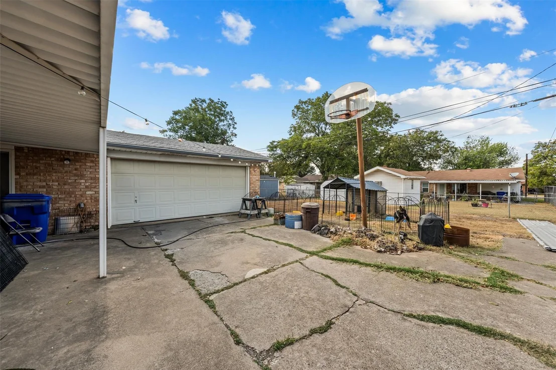 Photo of 6313 May Drive