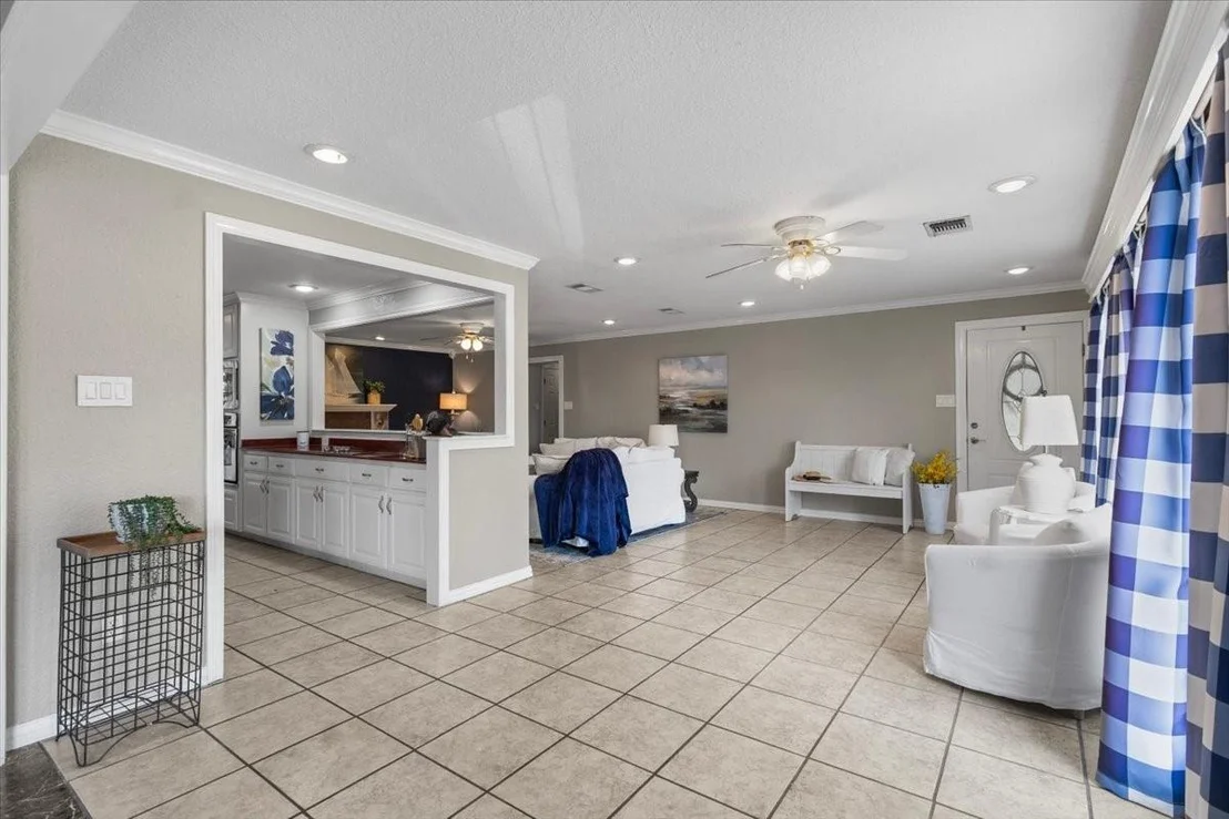 Photo of 1715 Leisure Lane