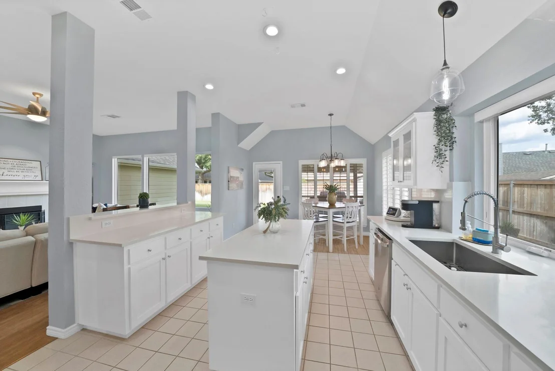 Photo of 4 Dobree Court