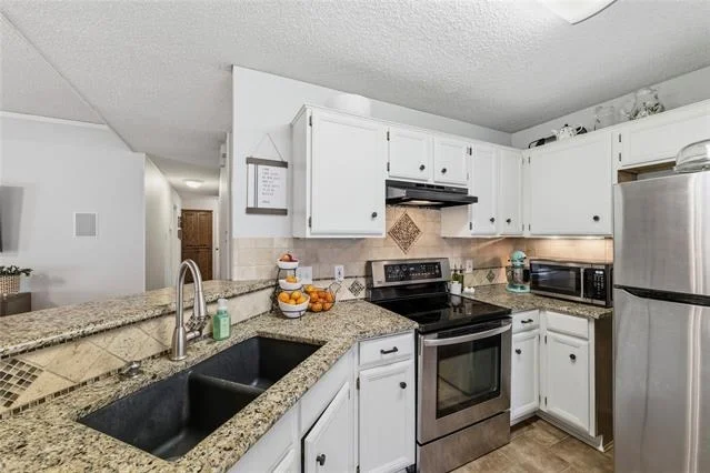 Photo of 10609 Cobblestone Drive