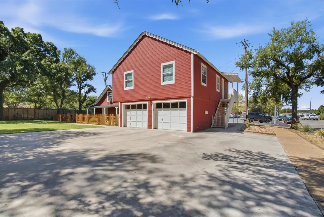 Photo of 700 Cherry Street