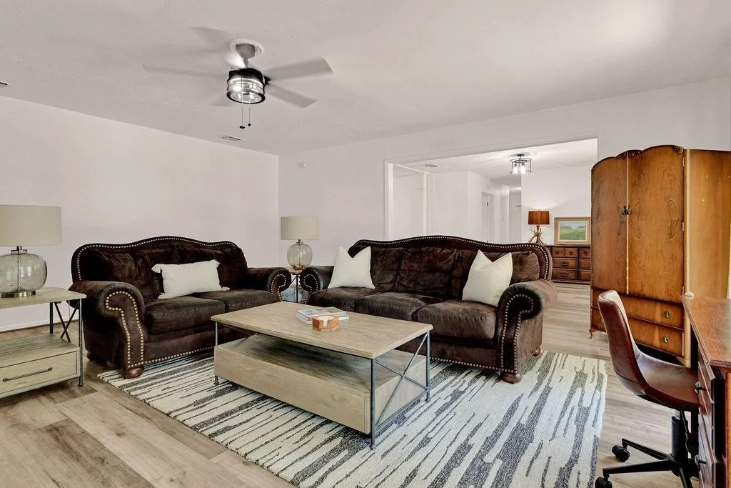 Photo of 855 Avenue A