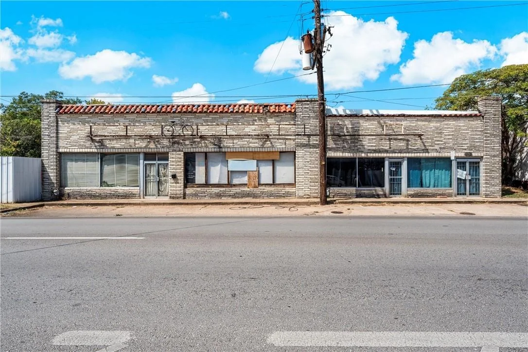 Photo of 1501 Herring Avenue