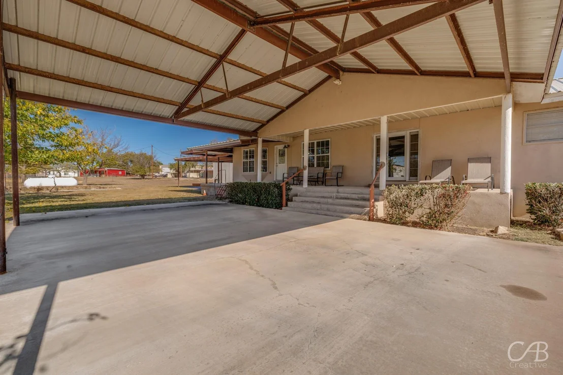 Photo of 155 Lakeview Drive
