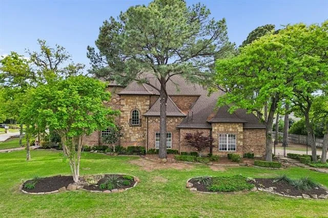 Photo of 1728 Biltmore Drive