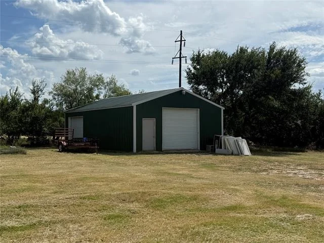 Photo of 13990 HWY 254 Highway